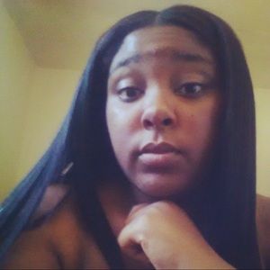 Meet your Posher, Asha